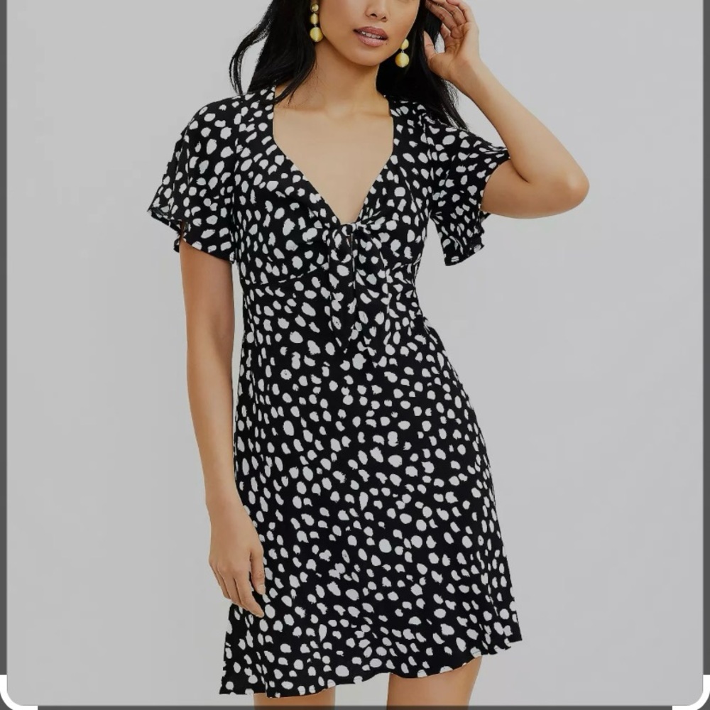 LOFT Dotted Tie Front Flare Dress - Small
